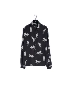 Chemise noire imprimé panthère blanche