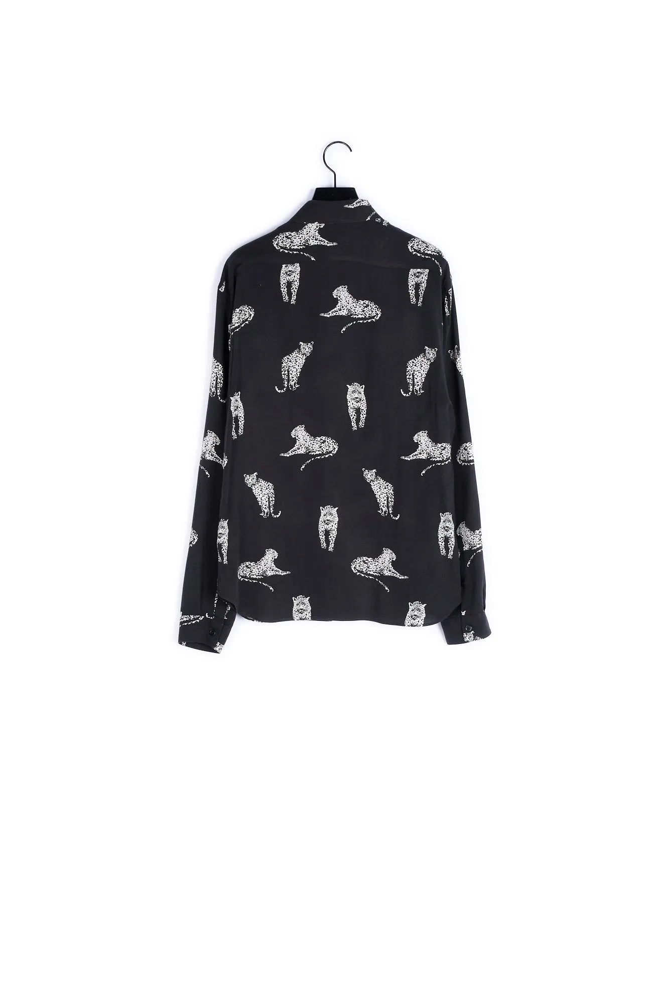 Chemise noire imprimé panthère blanche