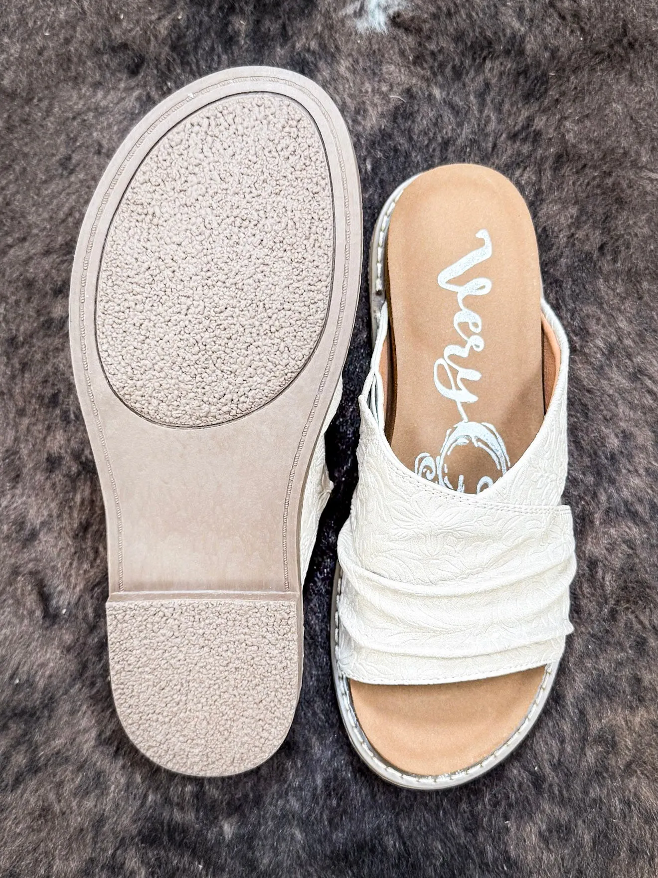 Jolene Sandal in Cream by Very G