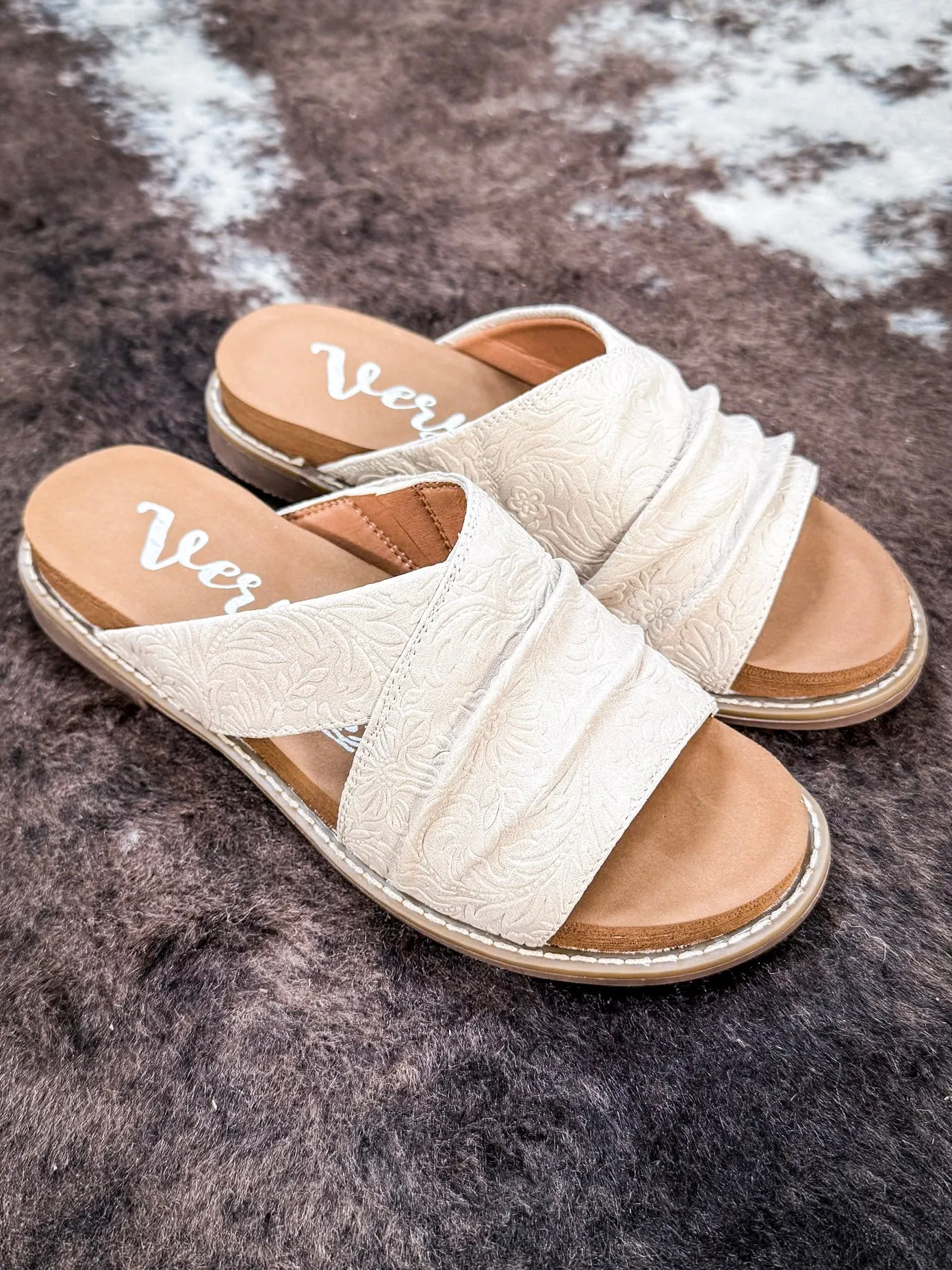 Jolene Sandal in Cream by Very G
