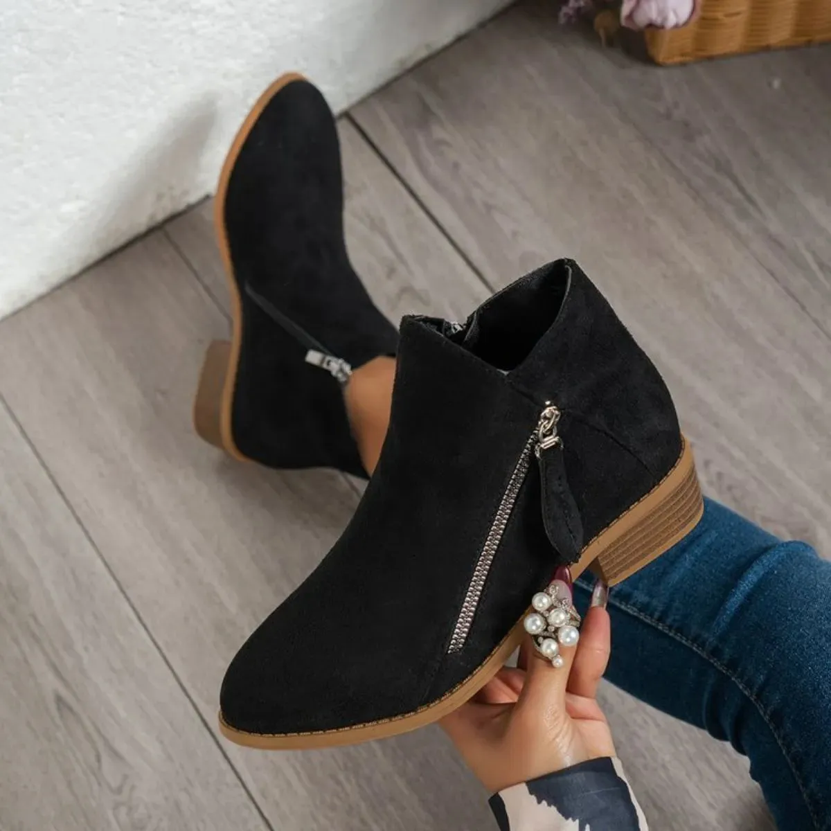Round Toe Platform Boots