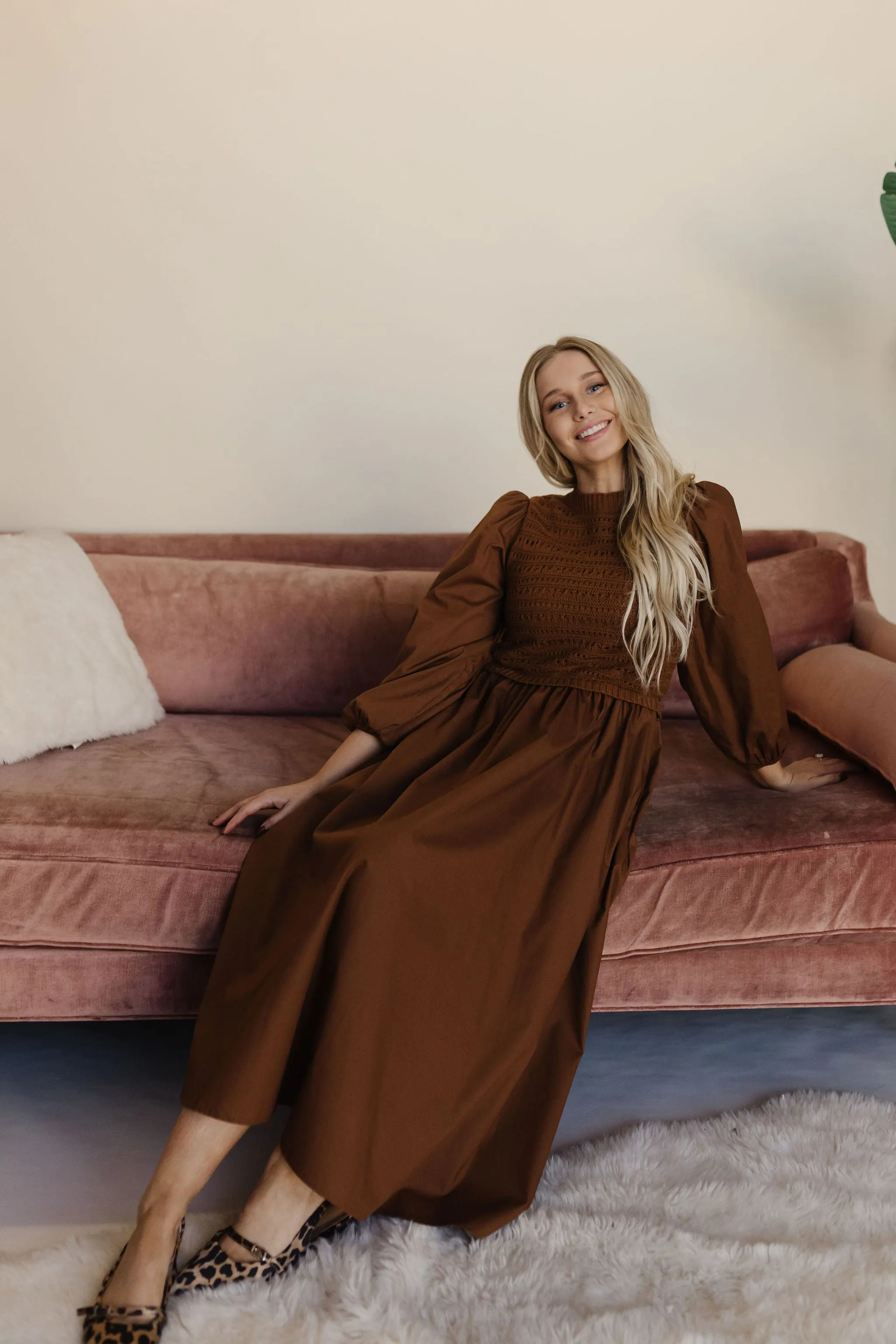 THE BRYNLEE KNIT BODICE MAXI DRESS IN BROWN