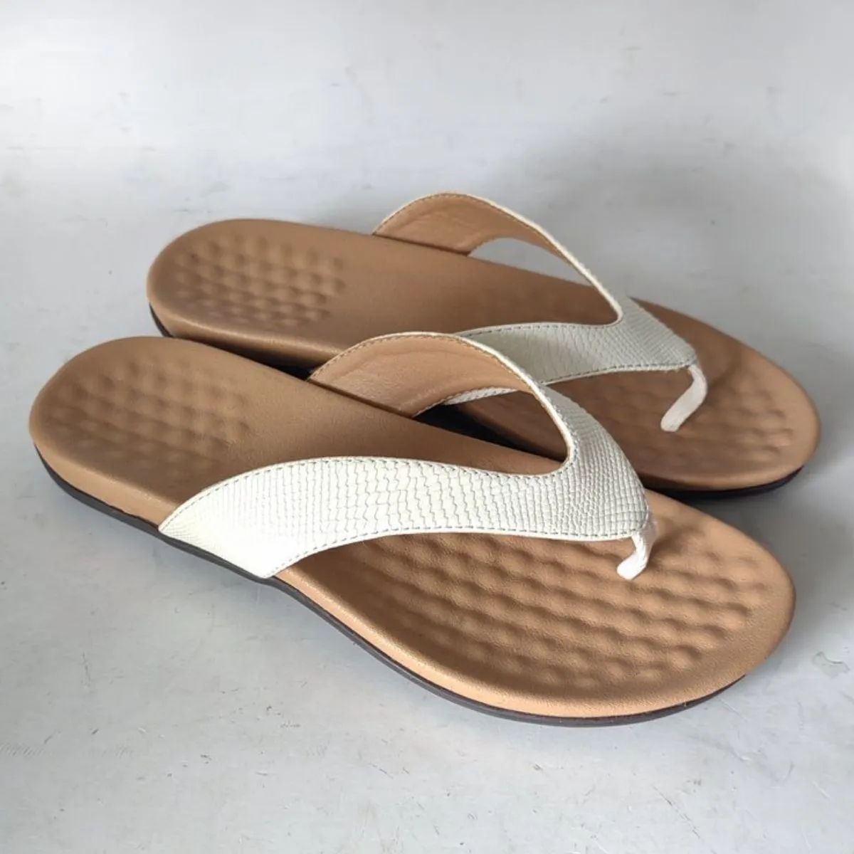 Toe Post Platform Sandals
