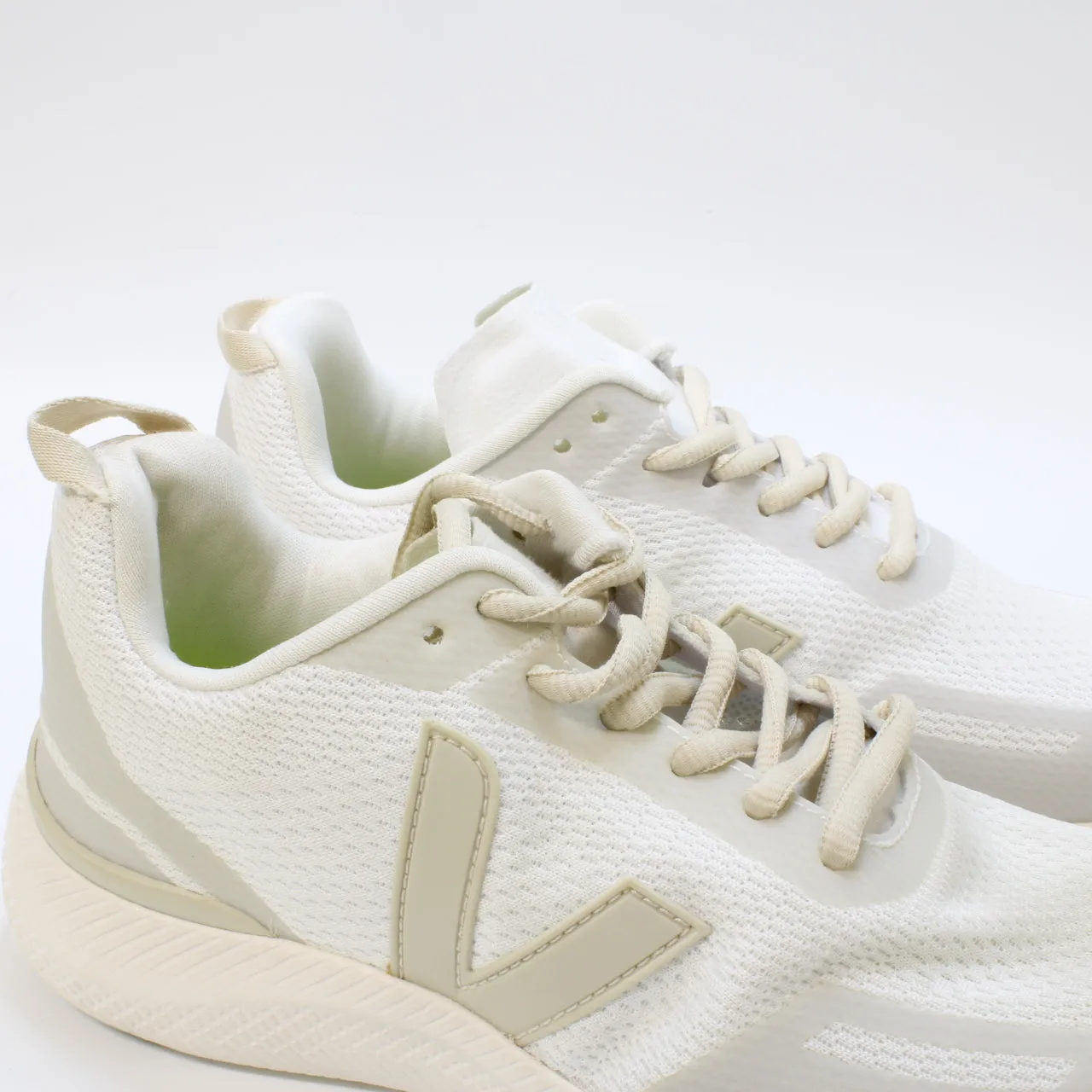 Veja Impala Eggshell Pierre Vegan F Uk Size 4