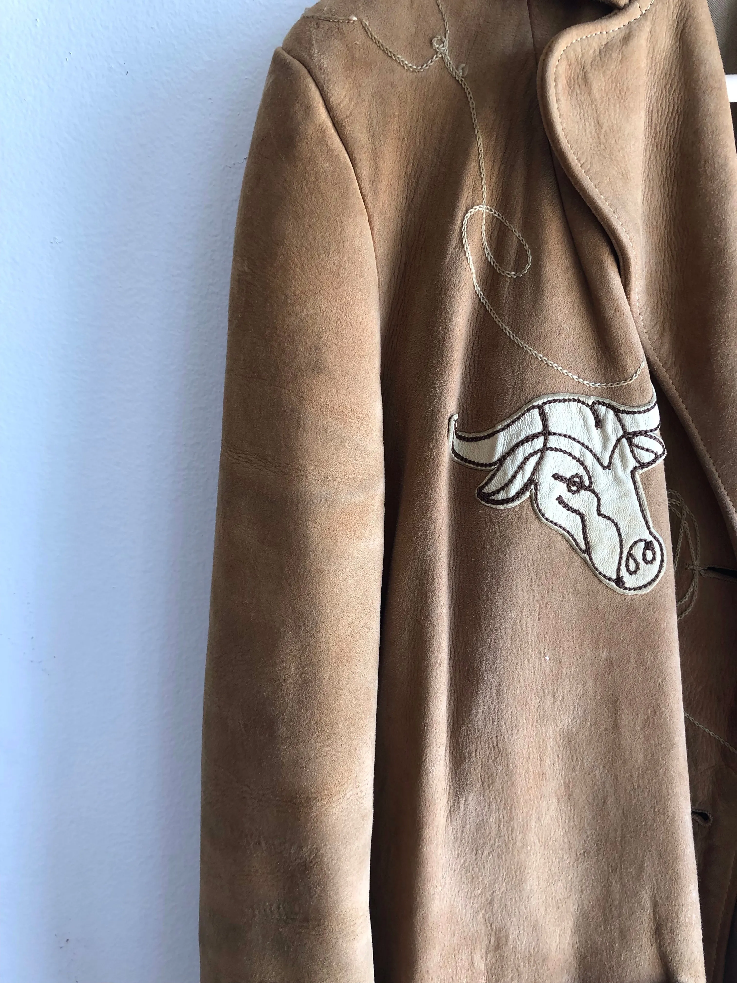 Vintage 1940/1950s Suede (Buckskin?) Bull-Themed Jacket